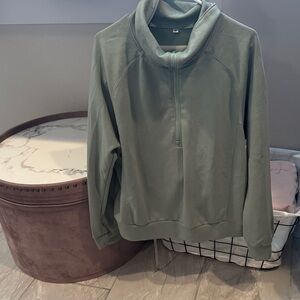 Green Pullover Sweatshirt and pant set